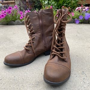 mossimo combat boots!